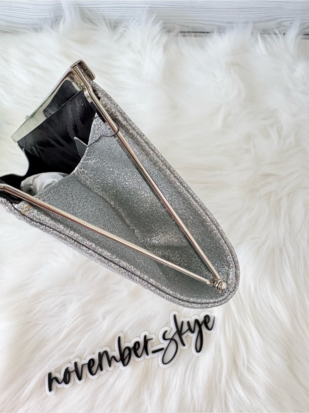 Silver Glitter Bow Clasp Evening Clutch - Picture 10 of 13